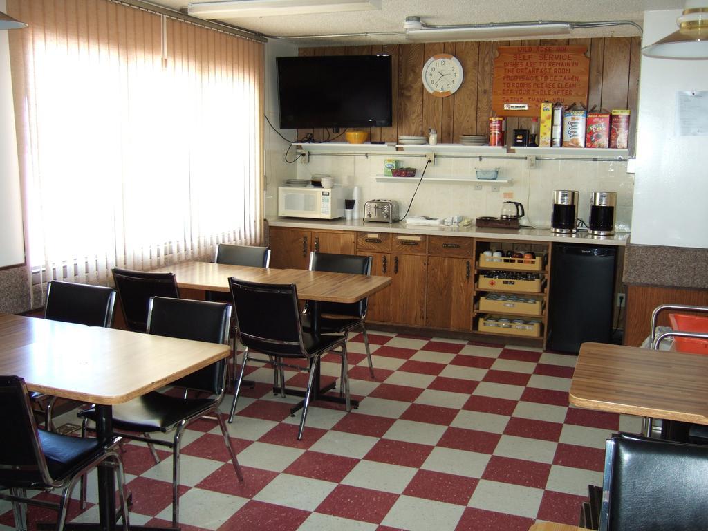 Wild Rose Inn Vegreville Exteriör bild