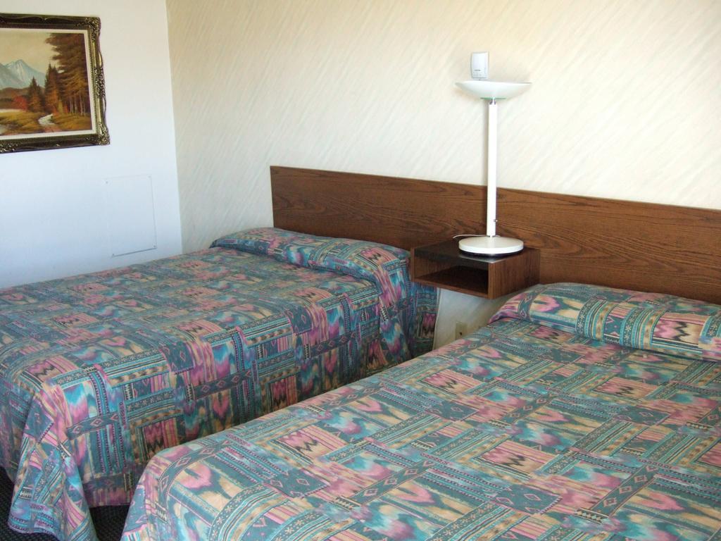 Wild Rose Inn Vegreville Rum bild