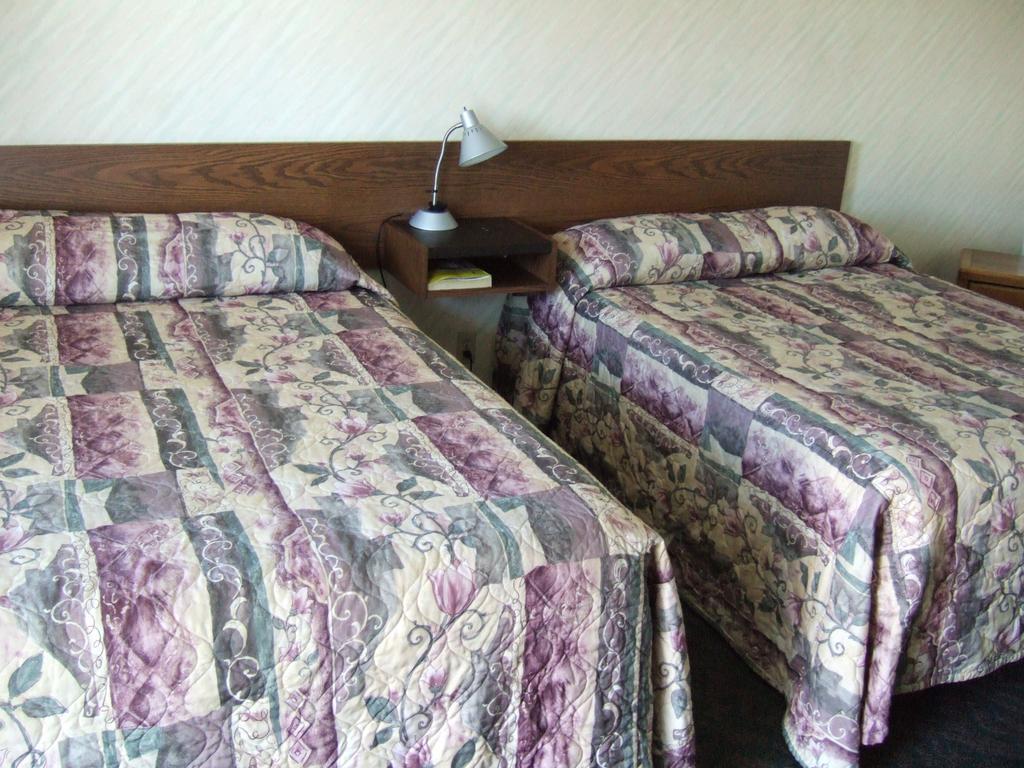 Wild Rose Inn Vegreville Rum bild