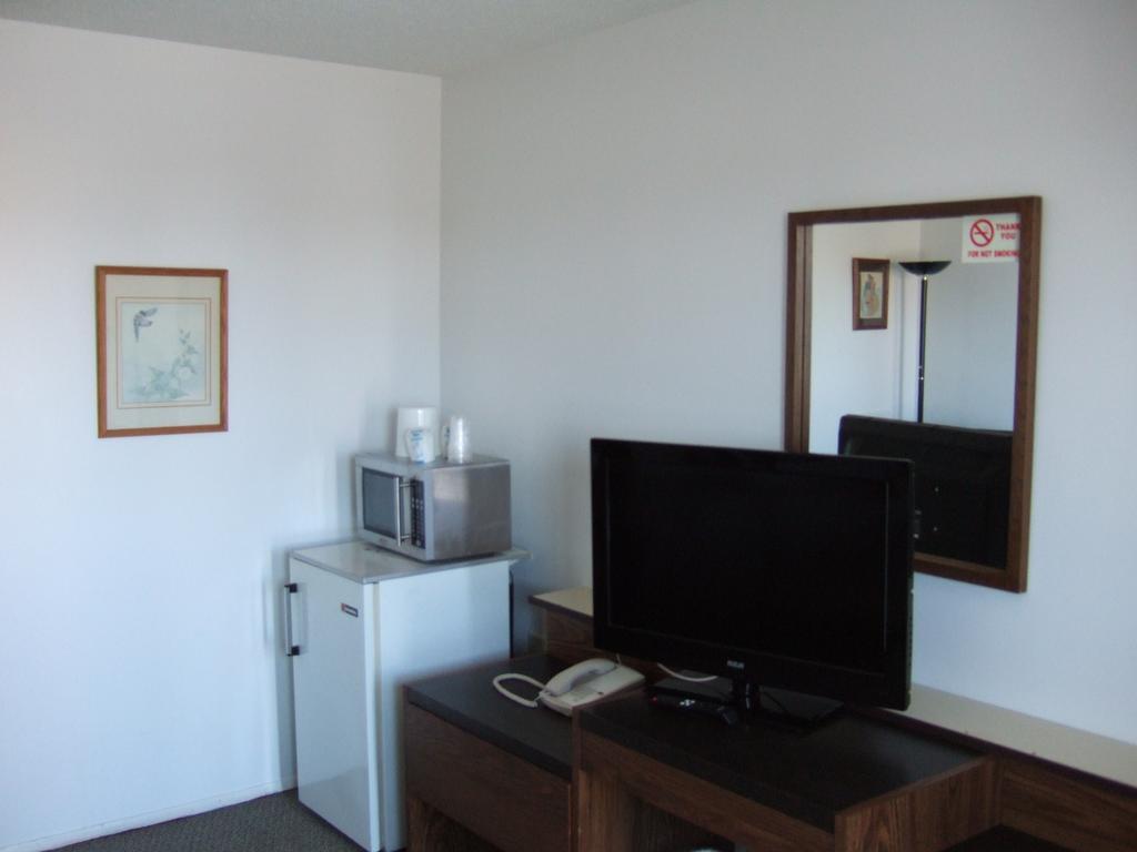 Wild Rose Inn Vegreville Rum bild