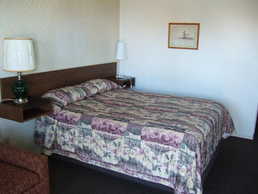 Wild Rose Inn Vegreville Rum bild